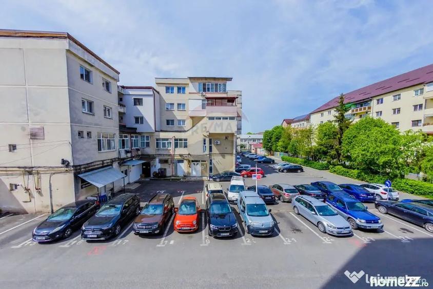 Spațiu comercial, de 194 mp, în Central