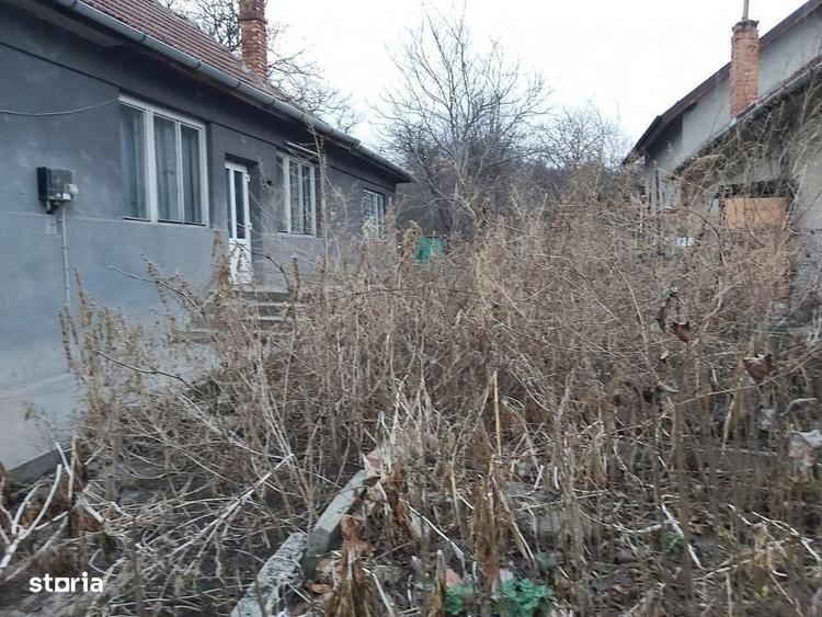 Casă cu 2 camere în Dâmbul Rotund