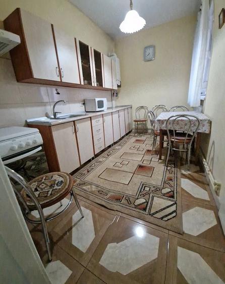 Casă cu 3 camere cu Teren 500 Mp în Central