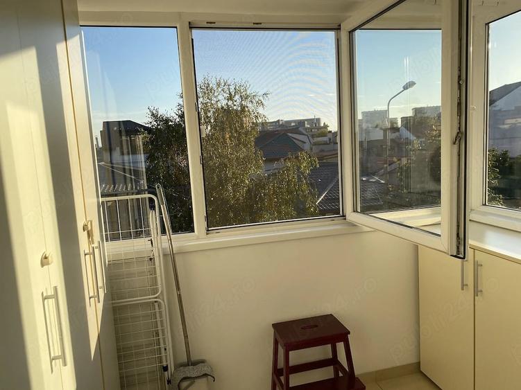 Apartament cu 3 camere semidecomandat în Plevnei