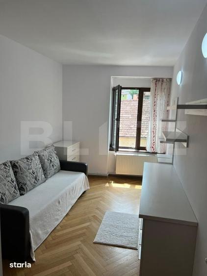 Apartament cu 2 camere decomandat în Schei