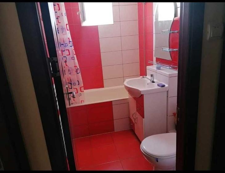 Apartament cu 2 camere semidecomandat în Decebal