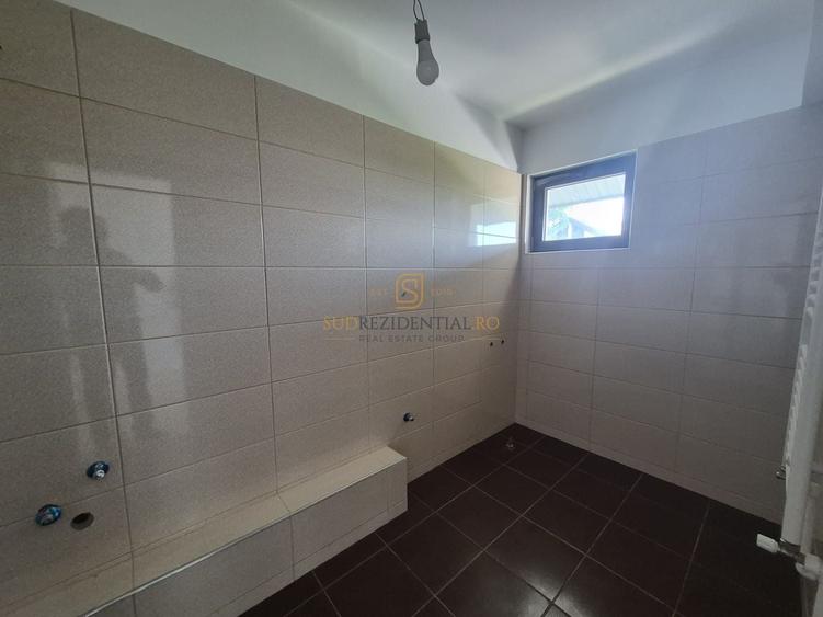 Duplex cu 4 camere cu Canalizare în Jilava