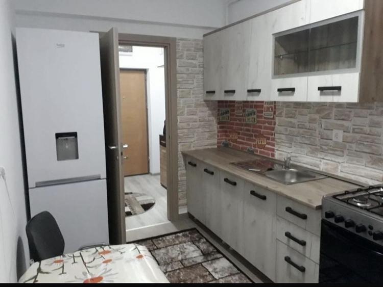 Apartament cu 2 camere decomandat în Trivale