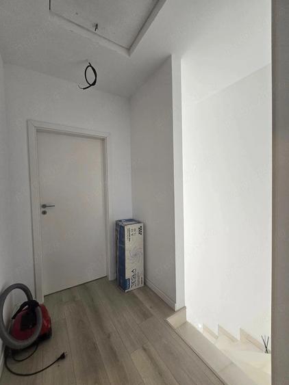 Casă cu 3 camere cu Teren 110 Mp în Dobroești