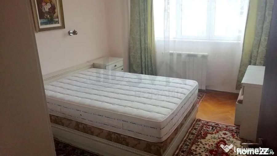 Apartament cu 4 camere decomandat în Dorobanți
