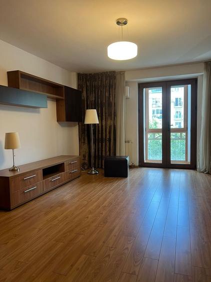 Apartament cu 3 camere decomandat, mobilat în Națiunile Unite