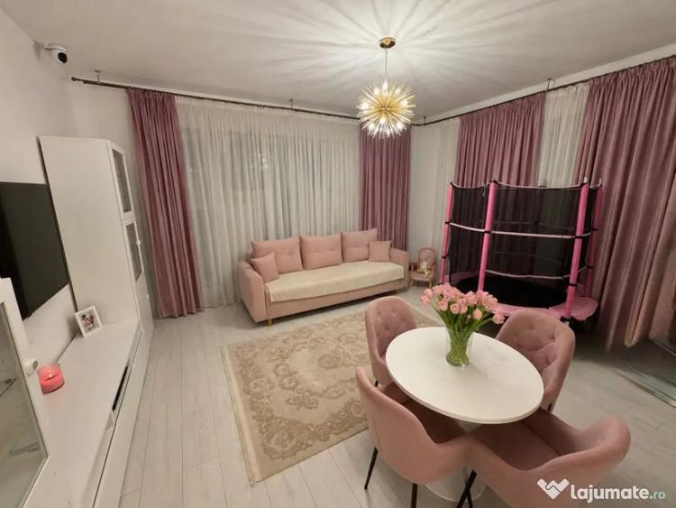 Apartament cu 2 camere decomandat în Central