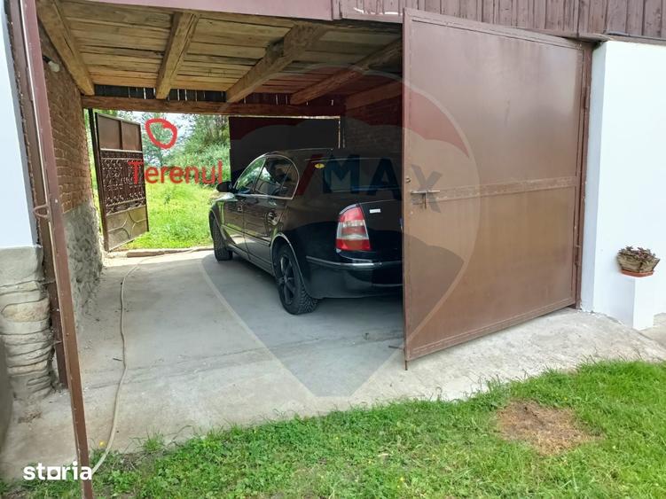 Casă cu 4 camere cu Teren 16499 Mp în Baia de Fier