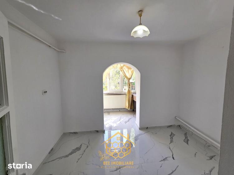 Apartament cu 3 camere decomandat în 1 Mai