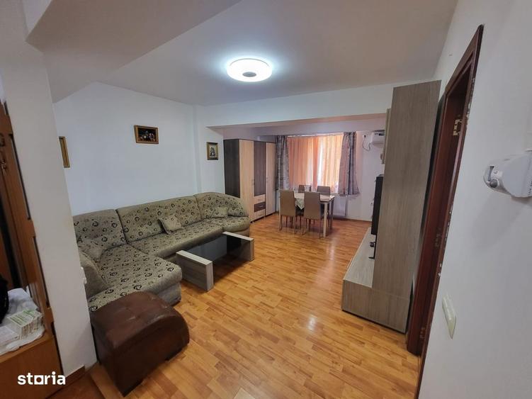 Apartament cu 2 camere în Păcii