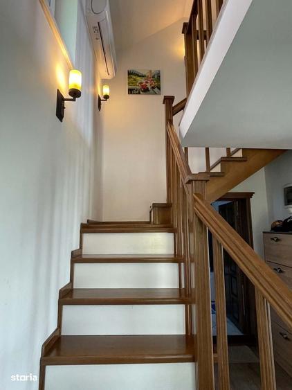 Casă cu 4 camere în Văleni