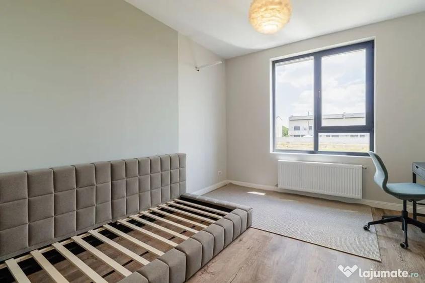 Casă cu 5 camere cu Teren 126 Mp în Giurgiului