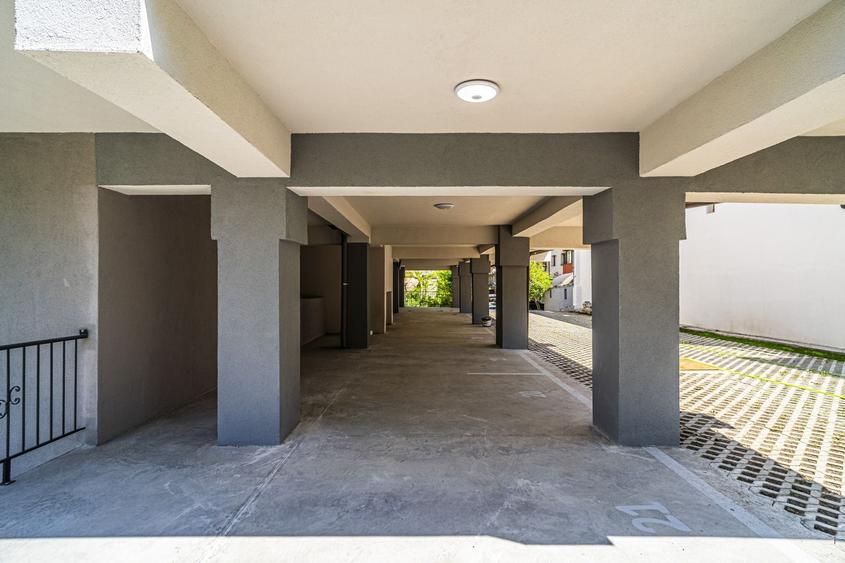 Apartament cu 2 camere semidecomandat în Militari