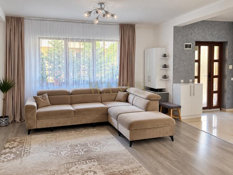 Duplex cu 4 camere cu Teren 258 Mp în Florești