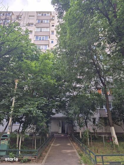 Apartament cu 2 camere decomandat în Militari