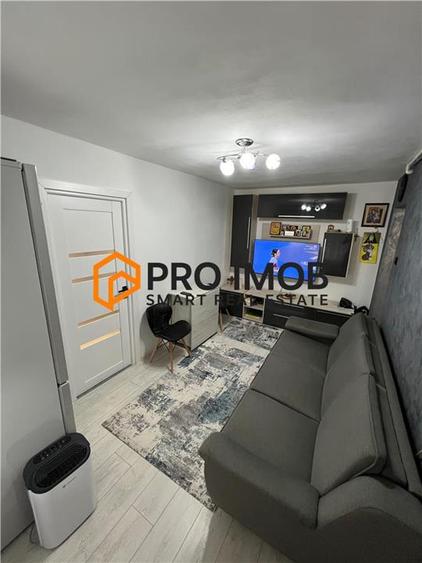 Apartament cu 2 camere semidecomandat, mobilat în Micro 14