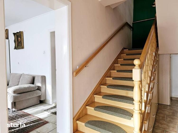 Casă cu 5 camere cu Teren 2546 Mp în Central