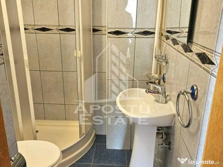 Apartament cu 3 camere decomandat în Fortuna