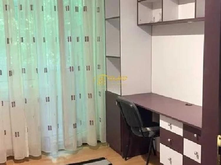 Apartament cu 4 camere, zona Tatarasi-Flora - 4