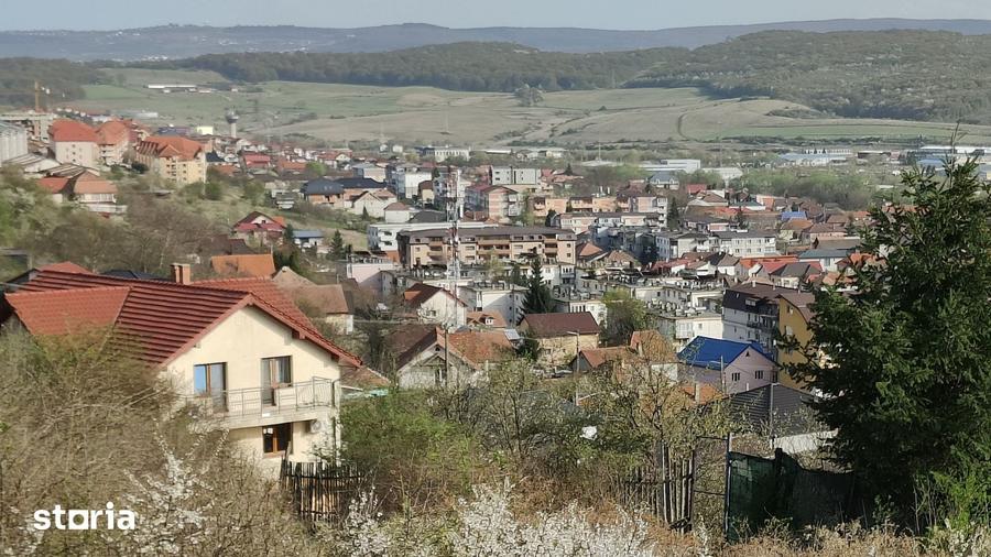 Casă cu 6 camere cu Teren 350 Mp în Baciu