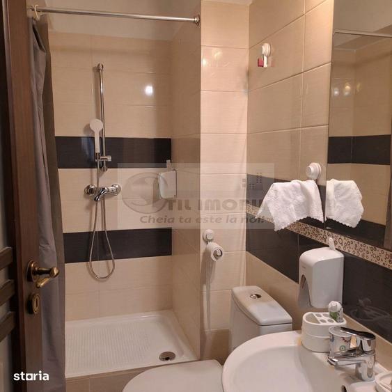 Apartament cu 4 camere decomandat în Central