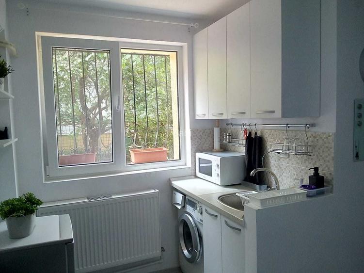 Garsoniera de vanzare Sector 3 | 700 m de metrou 1 Decembrie | Bloc renovat
