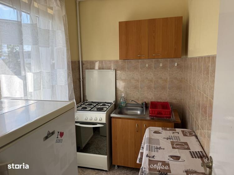 Garsonieră în Sub Arini