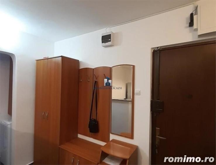 Apartament cu 2 camere decomandat în Apărătorii Patriei