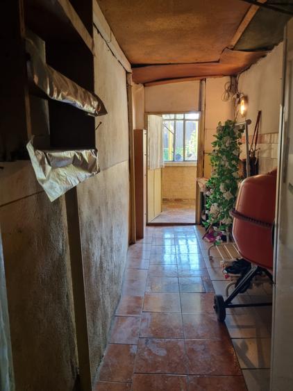Casă individuală cu 3 camere cu Canalizare în Rahova