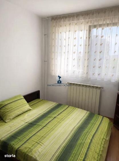 Apartament cu 3 camere semidecomandat în Giurgiului