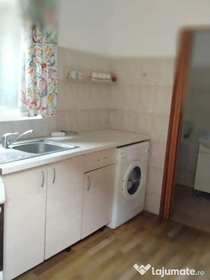 Garsonieră decomandată în Sebastian