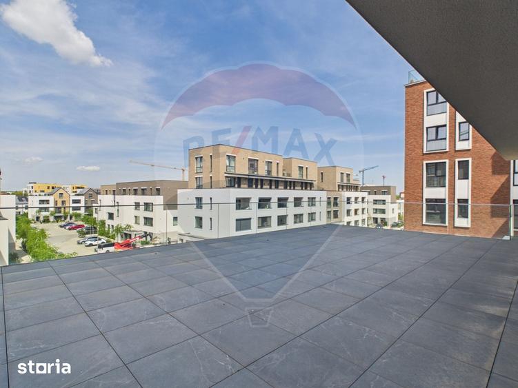 Apartament cu 4 camere decomandat în Central