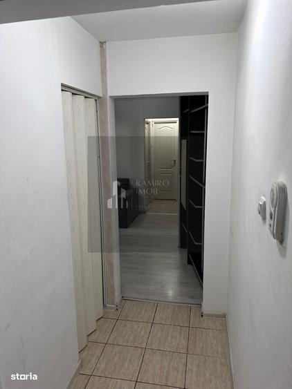 Apartament cu 2 camere semidecomandat, mobilat în Giurgiului
