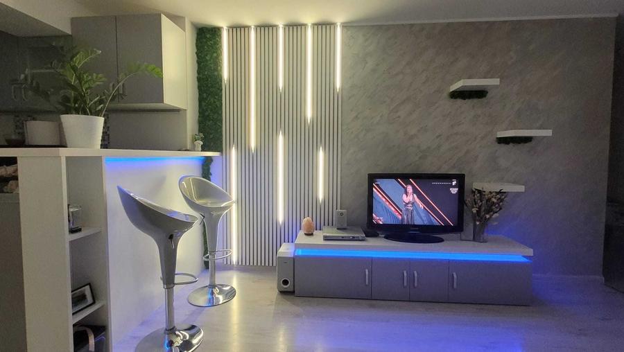 Apartament cu 2 camere decomandat în Cățelu