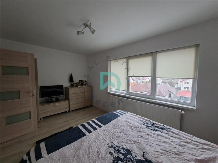Apartament cu 2 camere semidecomandat în Calea București