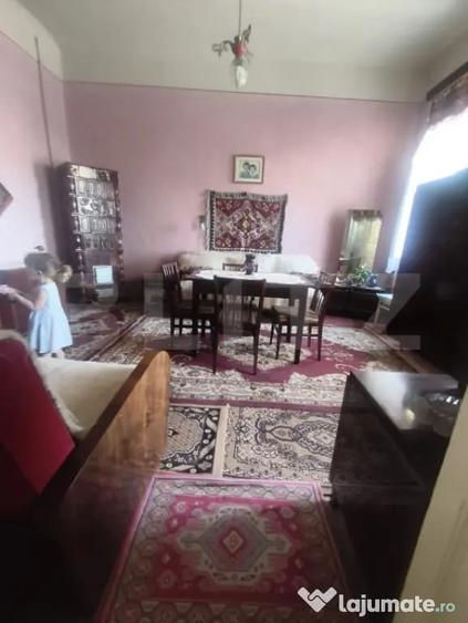 Apartament cu 2 camere decomandat în Războieni-Cetate