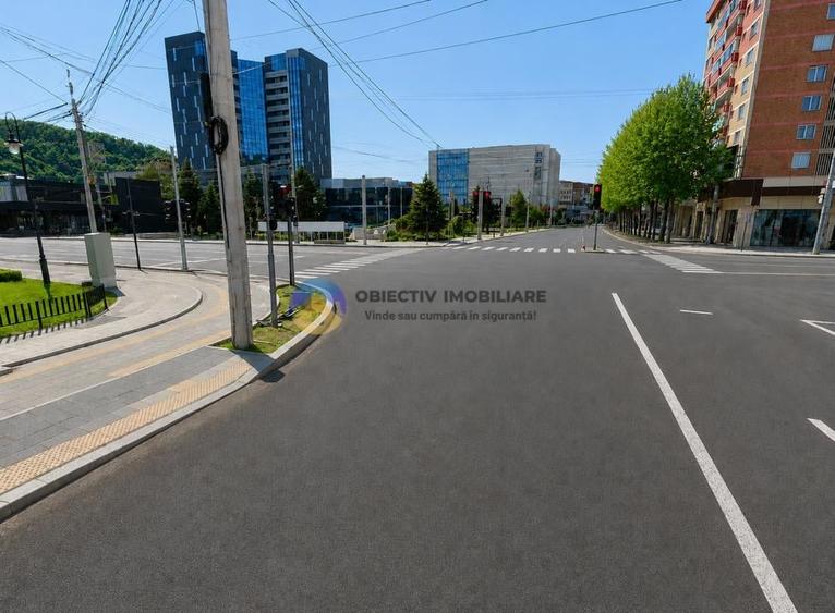 Spațiu comercial, de 193.28999328613 mp, în Central