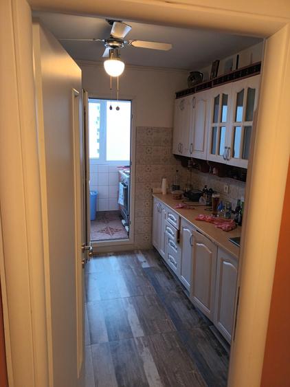 Apartament cu 3 camere decomandat în Postăvari