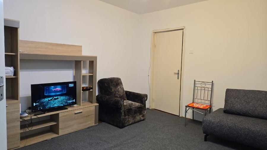 Apartament cu 2 camere, mobilat în Titan