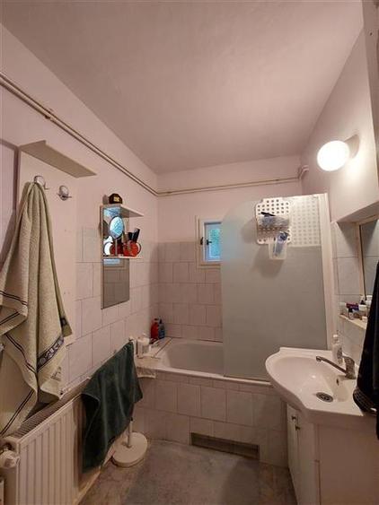 Casă individuală cu 3 camere cu Canalizare în Grădiște