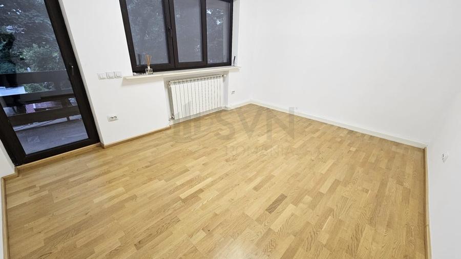 Apartament cu 3 camere decomandat în Domenii