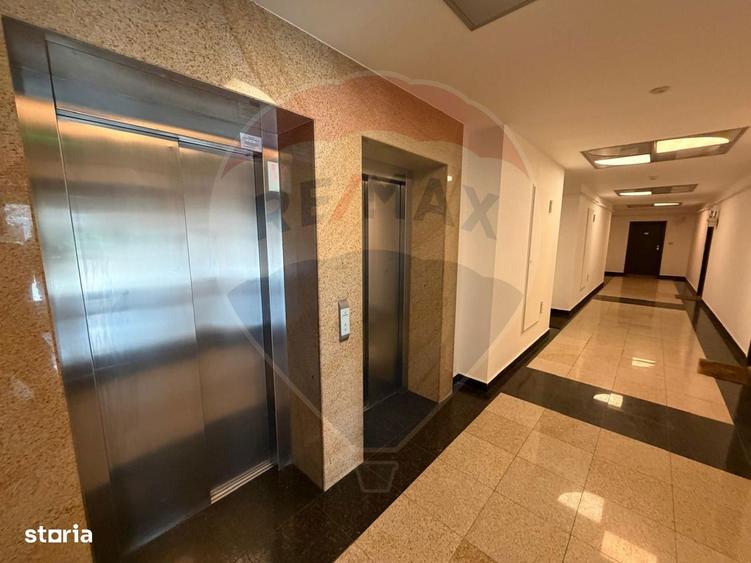 Apartament cu 3 camere decomandat, mobilat în Tei