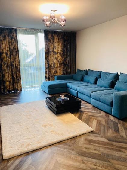 Apartament cu 3 camere decomandat în Calea Dumbrăvii