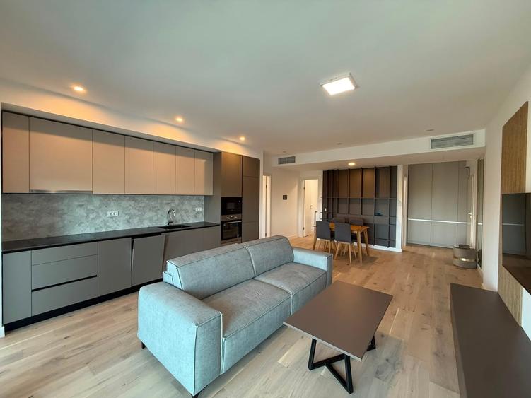 Apartament cu 2 camere decomandat în Străulești