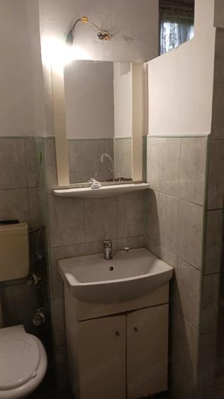 De vanzare apartament cu doua camere decomandate in Calea Sagului - 3