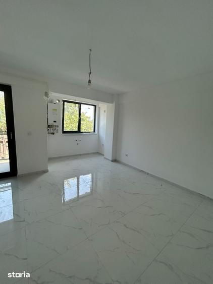Apartament cu 2 camere - zona Hlincea - 1