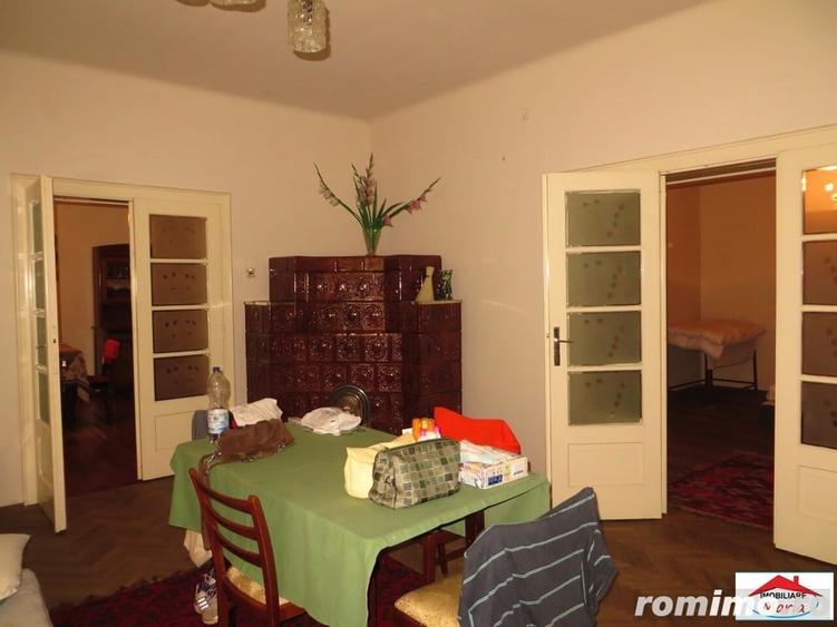 Casă cu 4 camere cu Teren 43000 Mp în Livada