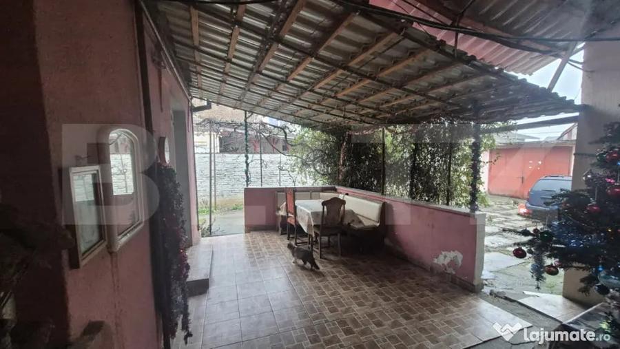 Casă cu 1 camere cu Teren 1306 Mp în Careiului