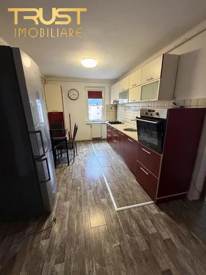 Apartament cu 2 camere decomandat în Astra